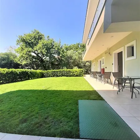 Gmare Aparthotel Gerakini